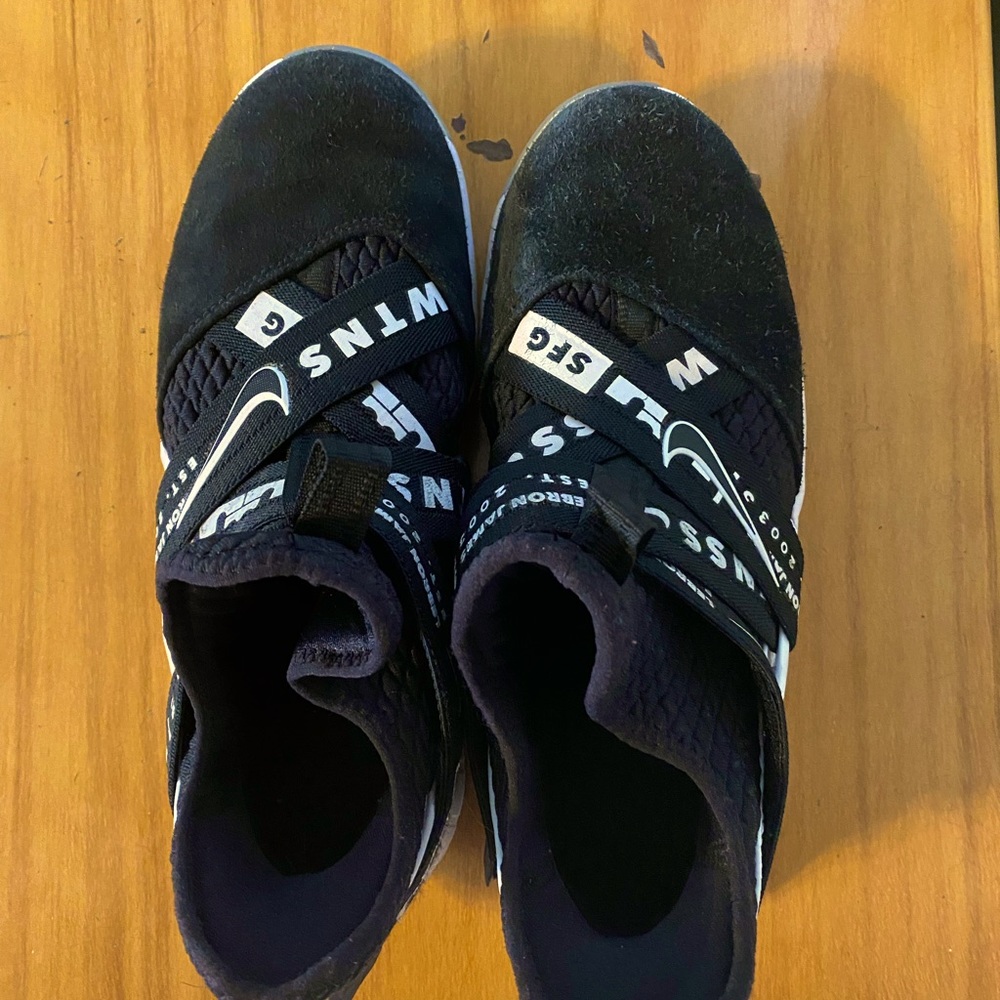 Nike shoes - men’s